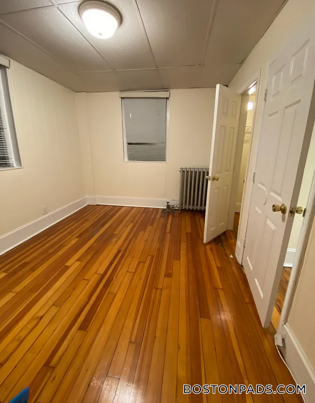 Photo - 439 Cambridge St Apartment Unit 01