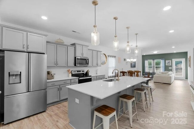 Photo - 106 Aspire Cir