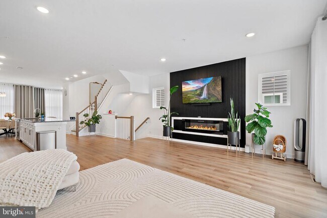 Photo - 332 Furgeson Ln
