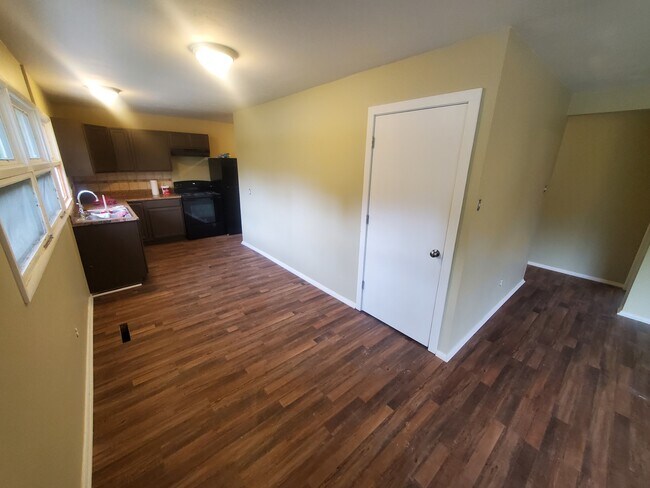 Photo - 1548 SW Shunga Dr