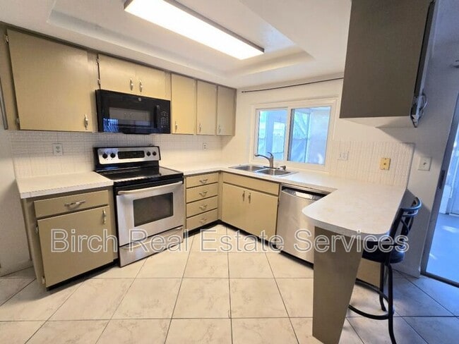Photo - 7435 Live Oak Ln