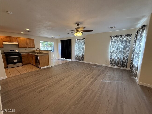 Photo - 1072 Valetta Flat Ave