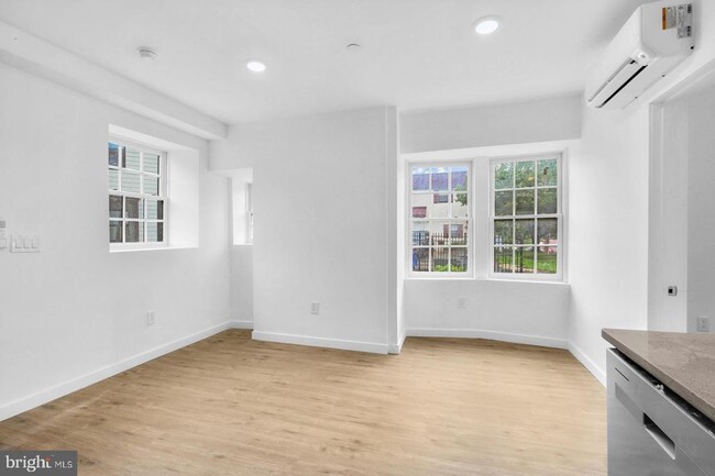 Photo - 7037 Ridge Ave Unit 1B