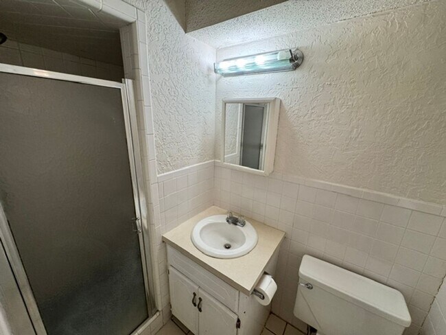 Photo - 2021 Elmhurst Dr