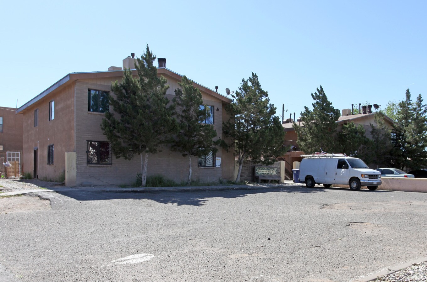 Photo - 400 Mesilla St SE