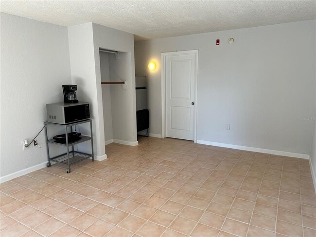 Photo - 8421 S Orange Blossom Trl Unit 443