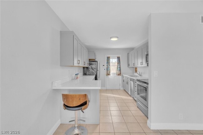 Photo - 235 Zinc St