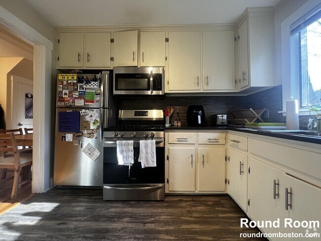 Building Photo - 24 Ridgemont St Unit 2 Rental