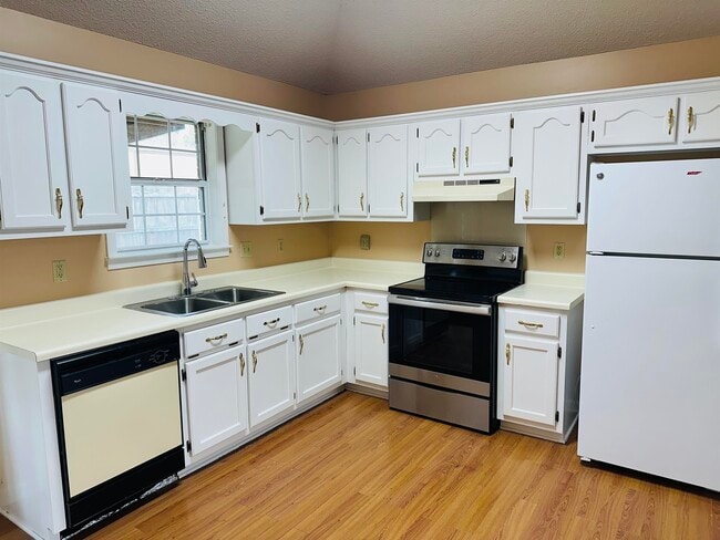 Photo - 119 Pennsylvania Ave