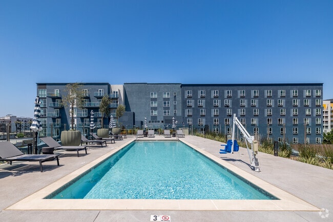 Building Photo - Western Station Rental
