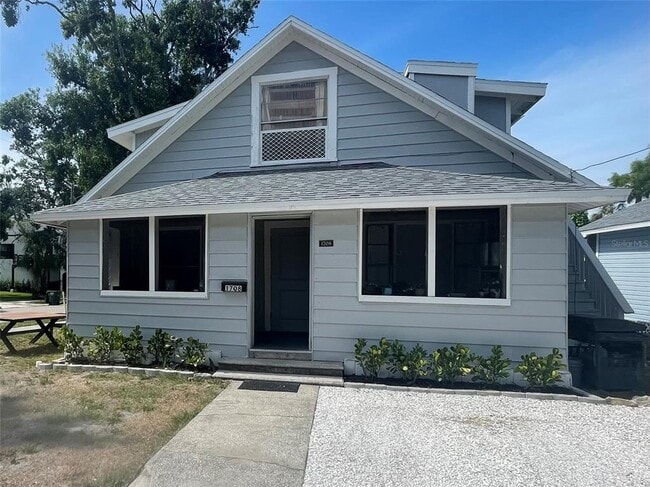 Building Photo - 1708 Ballard Park Dr Unit Apt B