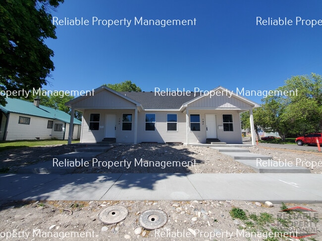 Building Photo - 195 2nd St Rental