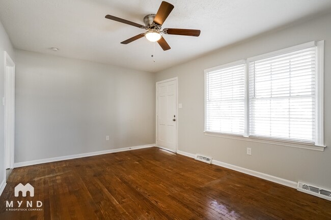 Photo - 107 Britt St