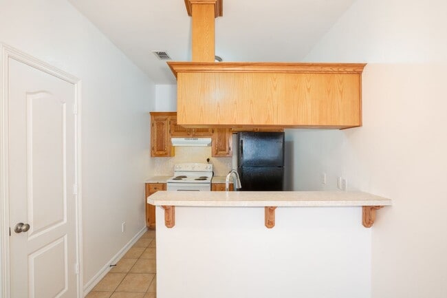 Photo - 604 Buena Vista Dr Unit H