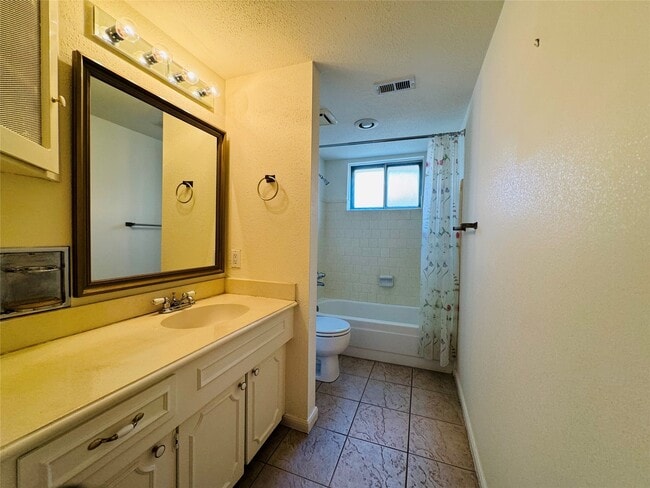Photo - 7622 Woodsman Trail
