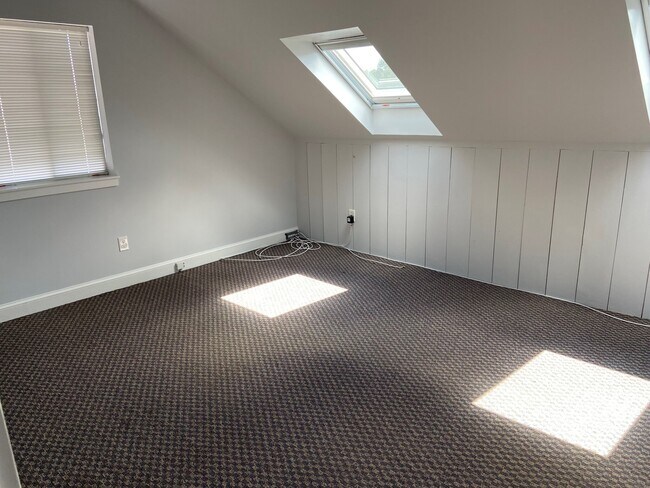 Photo - 1383 Washington St Unit 3