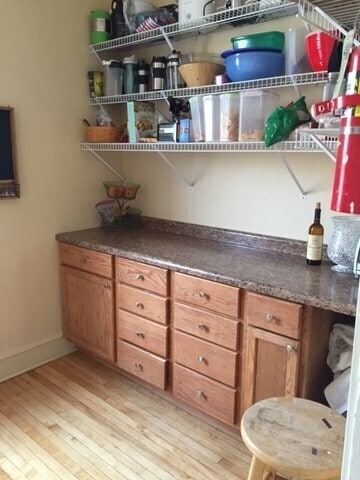 Photo - 1114 W Barry Ave Unit 002