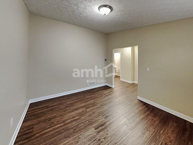 Photo - 520 Stone Shadow Dr