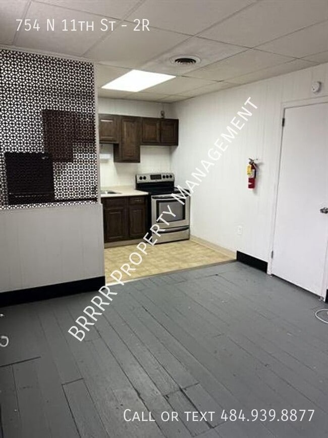 Photo - 754 N 11th St Unit 2R