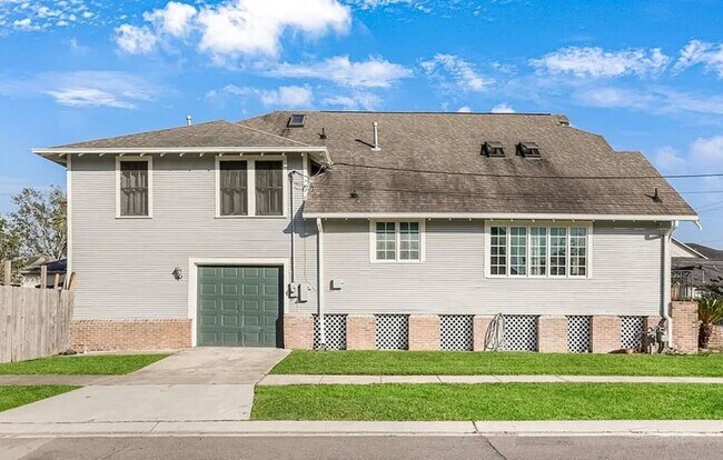 Photo - 603 French St