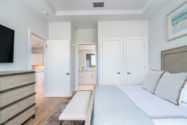 Photo - 101 8th St S Unidad 304