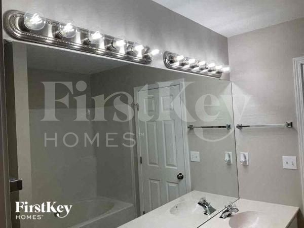 Photo - 1505 Black Kettle Dr House