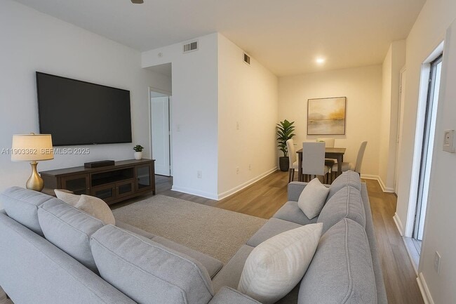 Photo - 880 Cypress Park Way Unit I5