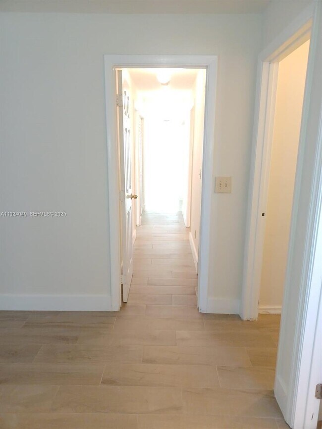 Photo - 2134 Cleveland St