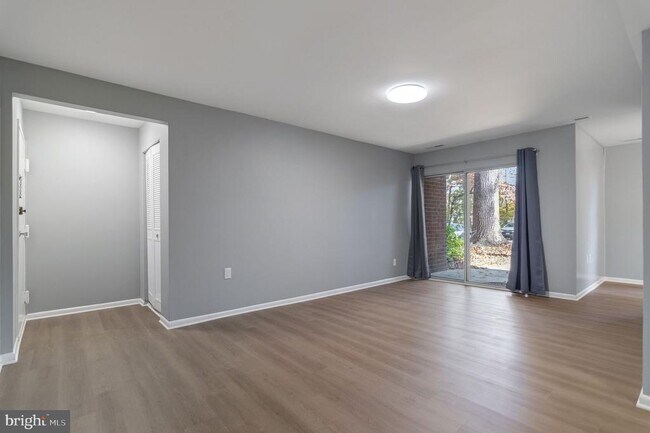 Photo - 3356 Woodburn Rd Unit T3