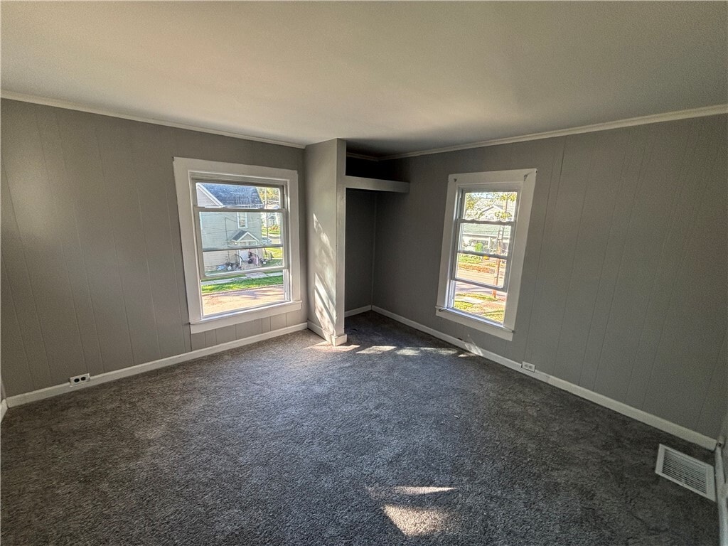 Photo - 121 Sterling St