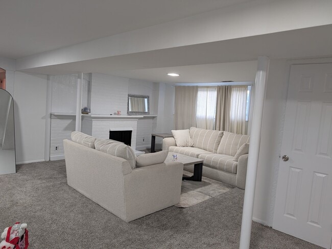 Building Photo - 34340 Viceroy Dr