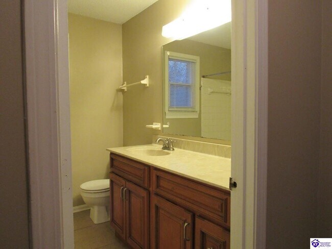 Photo - 300 Berkley Ct
