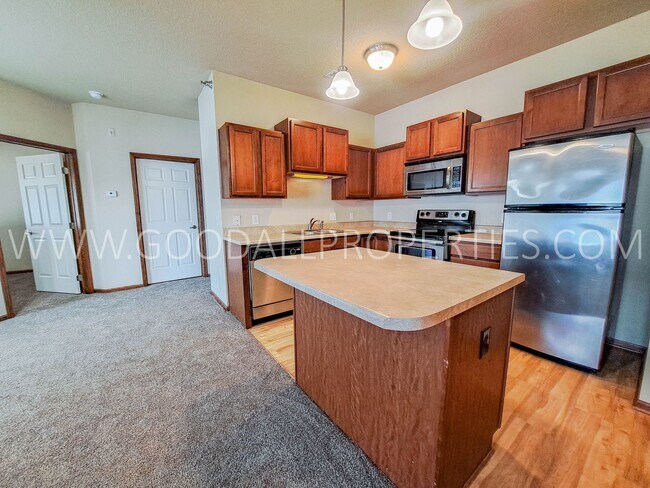 Photo - 2 Bedroom 2 Bath on first level in Johnsto... Unit 13