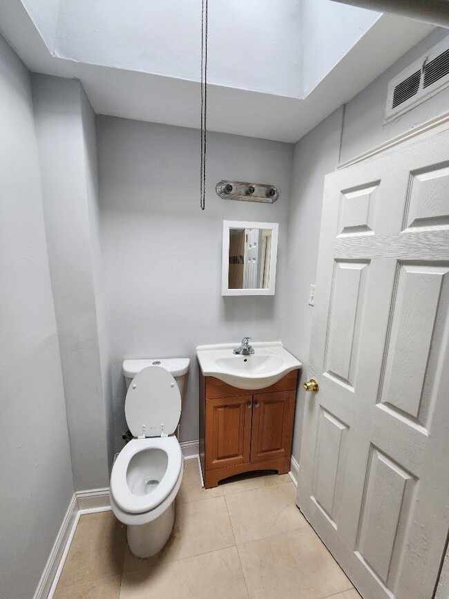 Photo - 2121 Homer St Unit fl 2