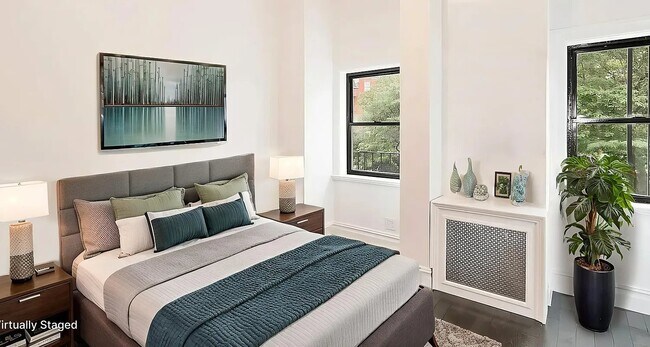 Building Photo - 11 Abingdon Square