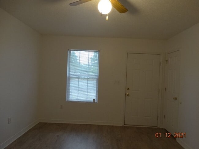 Photo - 534 Brock Ave Unidad Brock Ave 534