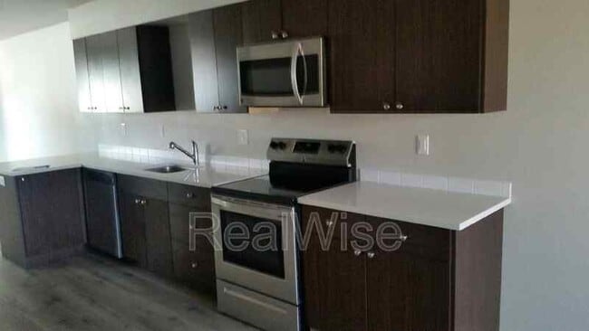 Photo - 8300 SE Flavel St