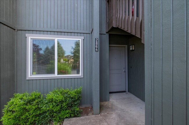 2864 Newton Pl
