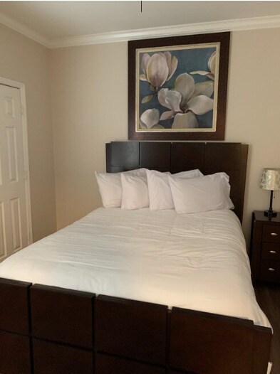 Photo - Fully Furnished Condo - 2721 Linmar Ave
