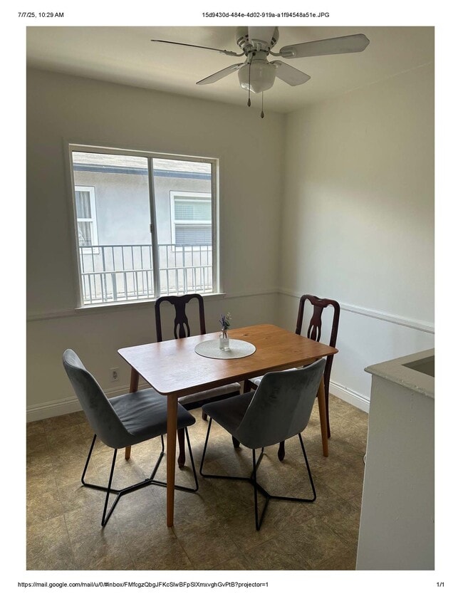 eat in kitchen - 12233 Vanowen St Unit D