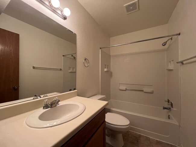 Photo - 1293 Dakota Dr