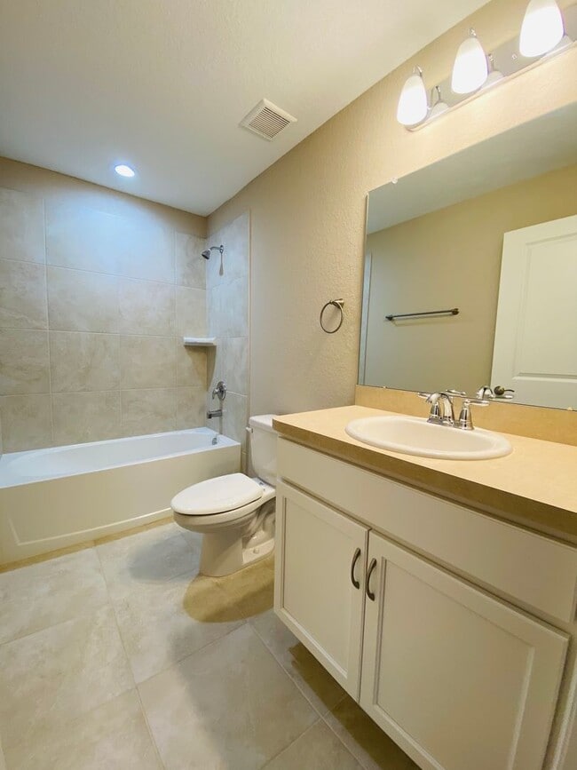 Building Photo - WINTER HAVEN - LAKES AT LUCERNE PARK - BRAND NEW 3BR/2BA HOME