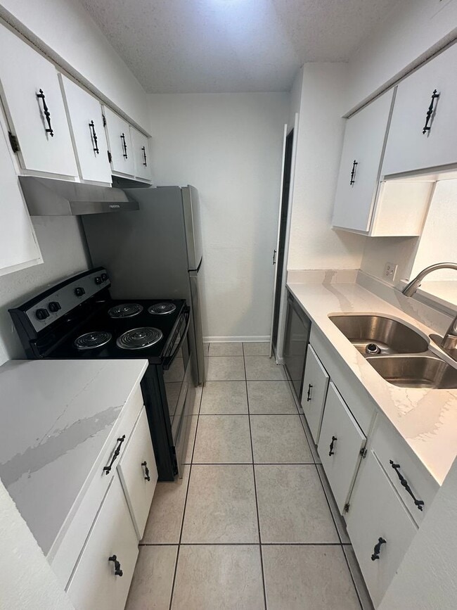 Photo - 1725 Ridge Oak Pl
