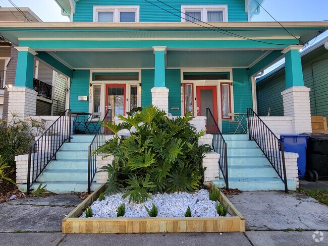 Building Photo - 1614 Saint Roch Ave Rental