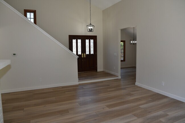 Photo - 10575 Canyon Lake Dr