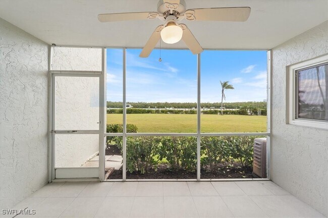 Photo - 307 Goodlette-Frank Rd Unidad B202
