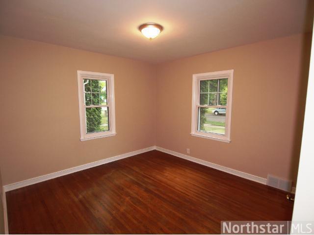 Photo - Beautiful 3 Bedroom Home in St.Paul!