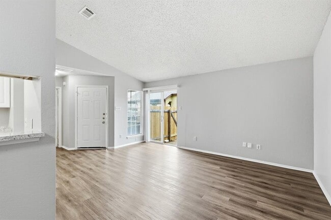 Photo - 2131 Andover Dr