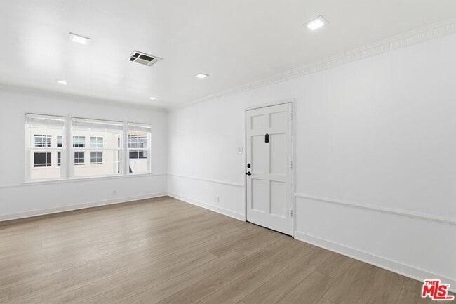 Photo - 8613 W Olympic Blvd