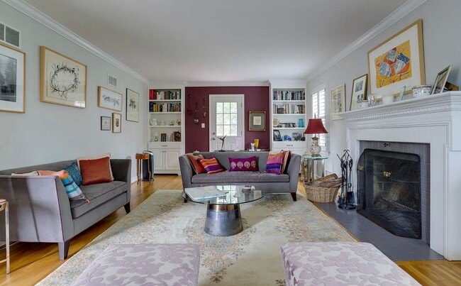 Photo - Dapper on Dresden - SF Brick 3 bed + 2Full...